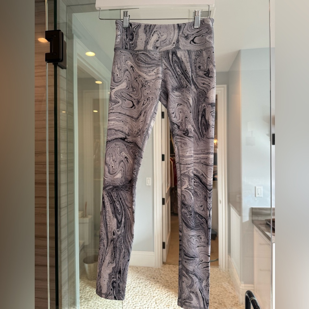 Noli marble workout leggings